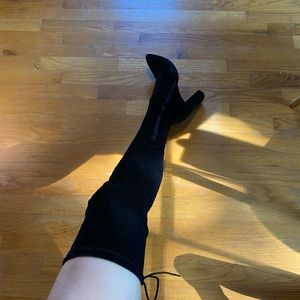 over the knee velvet boots